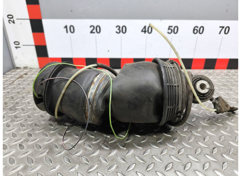 Пневмостойка задняя к Mercedes E W211, 2008г.