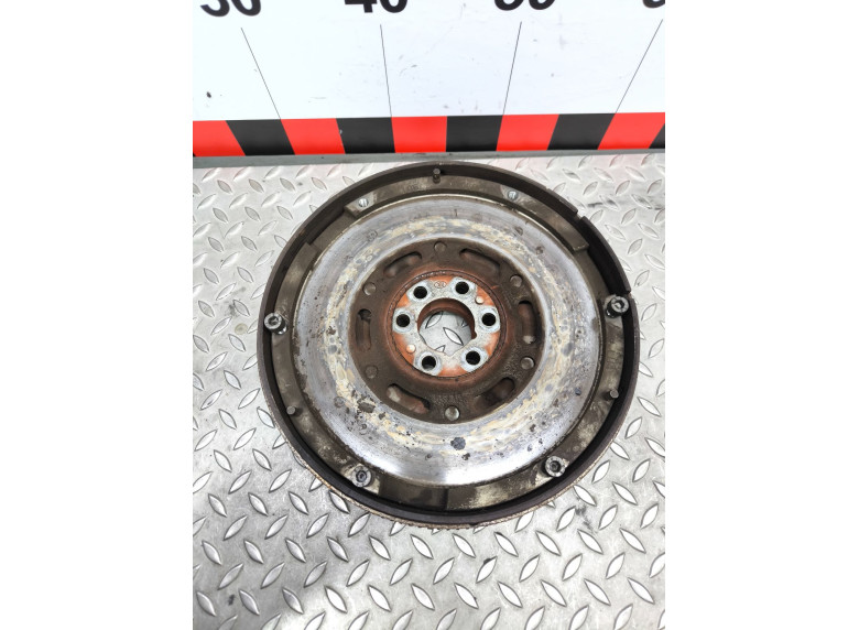 Маховик к Volkswagen Passat, 1999г.