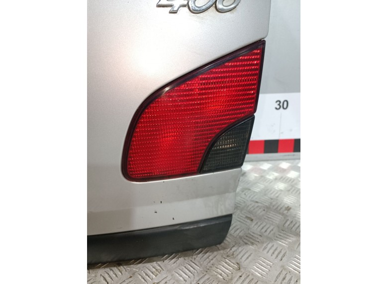 Фонарь крышки багажника правый к Peugeot 406