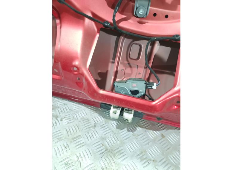 Замок багажника к Suzuki Swift, 2018г.