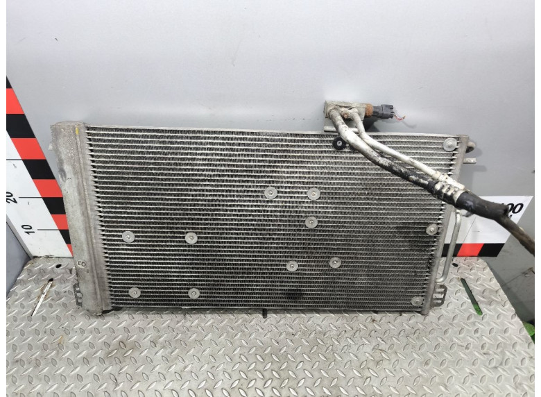 Радиатор кондиционера к Mercedes C W203, 2003г.
