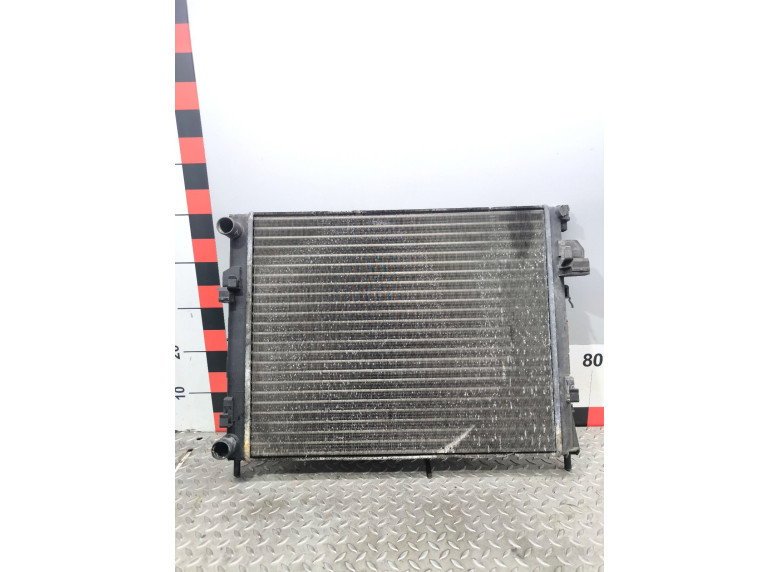 Радиатор (основной) к Opel Vivaro, 2003г.