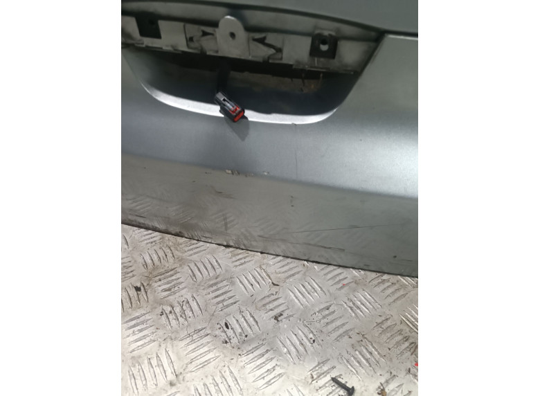 Молдинг крышки багажника к Ford Galaxy, 2008г.