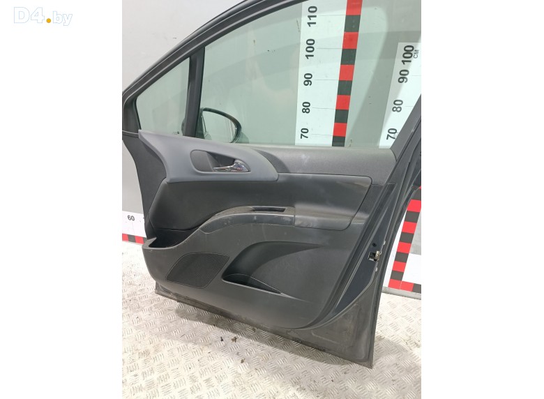 Обшивка двери передней правой (дверная карта) к Opel Meriva undefined г.
