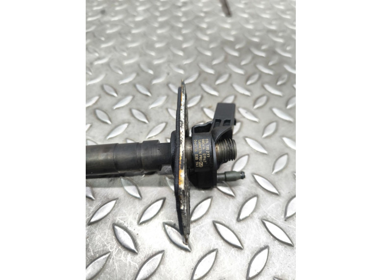 Форсунка к Volkswagen Passat, 2009г.