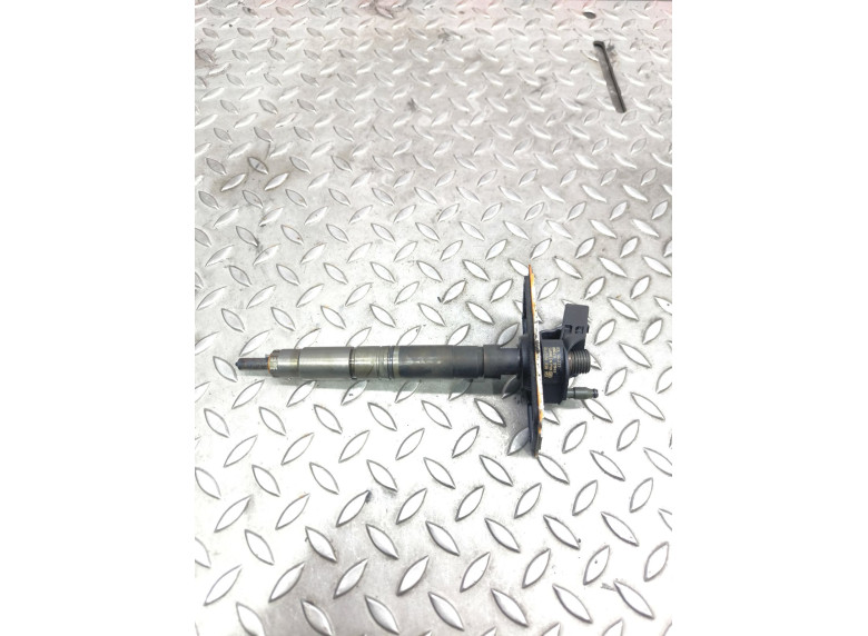 Форсунка к Volkswagen Passat, 2009г.