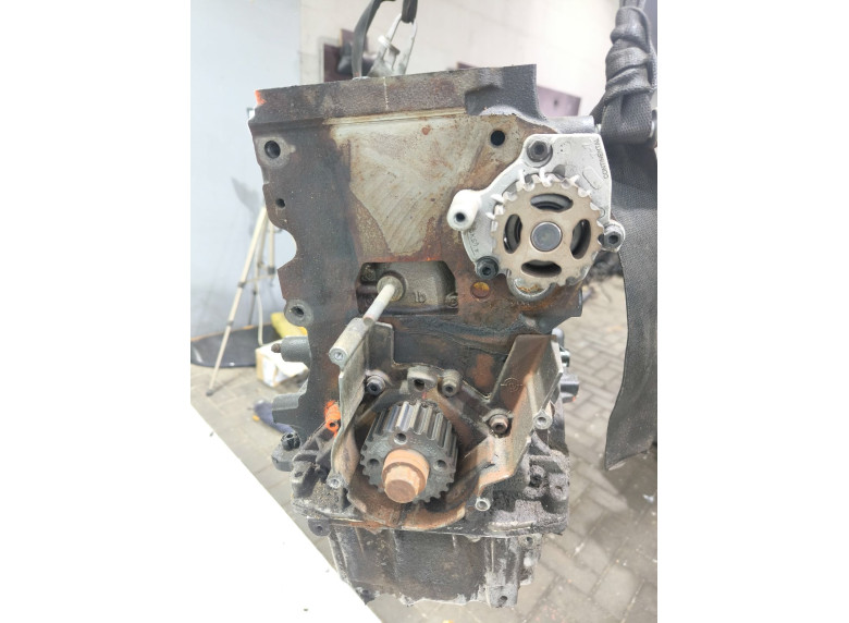 Блок цилиндров к Volkswagen Golf, 2009г.