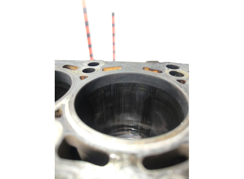 Блок цилиндров к Volkswagen Golf, 2009г.