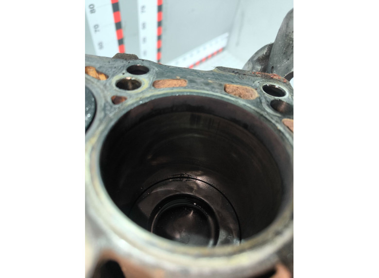 Блок цилиндров к Volkswagen Golf, 2009г.