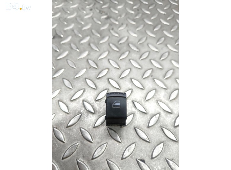 Кнопка стеклоподъемника переднего правого к Volkswagen Sharan undefined г.