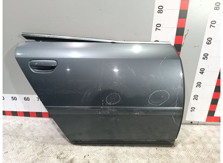 Дверь задняя правая к Audi A6, 2001г.