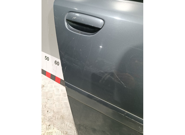 Дверь задняя правая к Audi A6, 2001г.