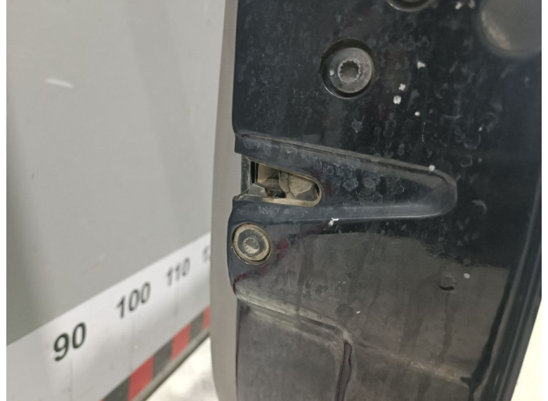 Замок двери передней правой к Volkswagen Passat, 2002г.