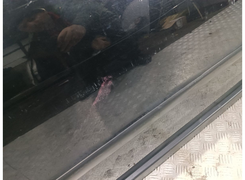 Дверь передняя правая к Volkswagen Passat, 2002г.