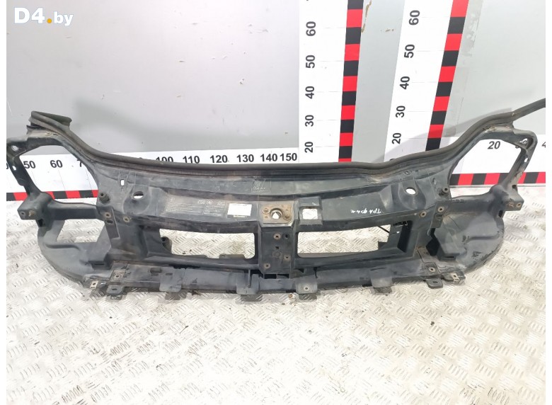 Передняя панель крепления облицовки (телевизор) к Opel Vivaro undefined г.