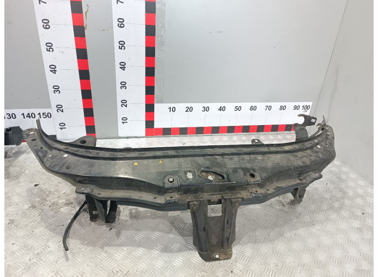 Передняя панель крепления облицовки (телевизор) к Renault Espace, 2004г.