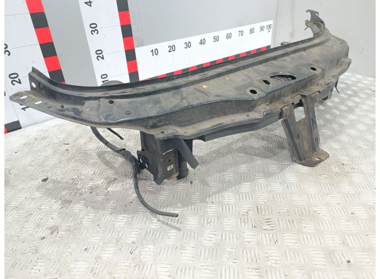 Передняя панель крепления облицовки (телевизор) к Renault Espace, 2004г.