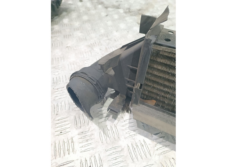 Интеркулер к Mercedes C W203, 2004г.