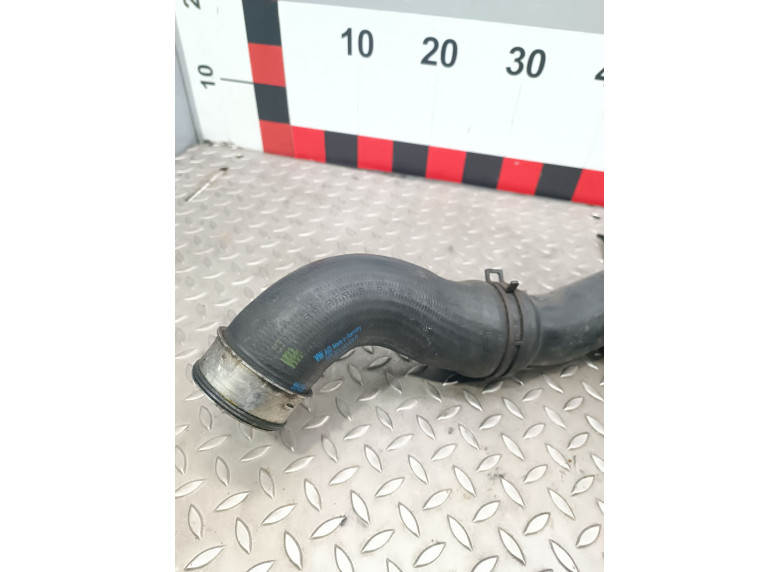 Патрубок интеркулера к Volkswagen Passat, 2008г.