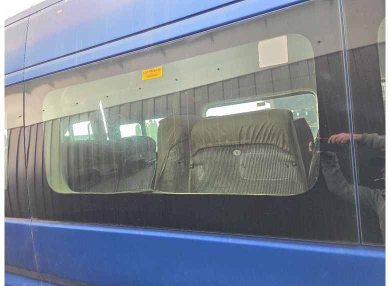 Стекло кузовное боковое левое к Peugeot Boxer