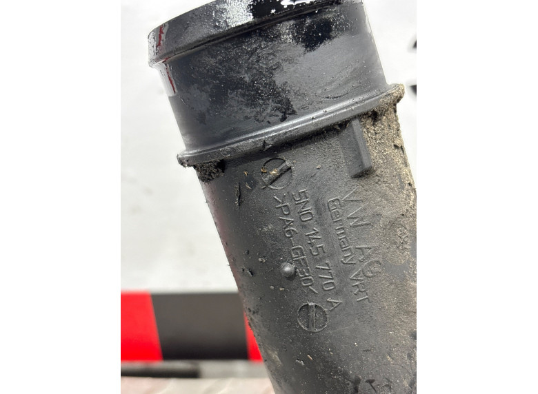 Патрубок интеркулера к Volkswagen Passat, 2010г.