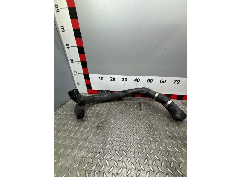 Патрубок интеркулера к Volkswagen Passat, 2010г.