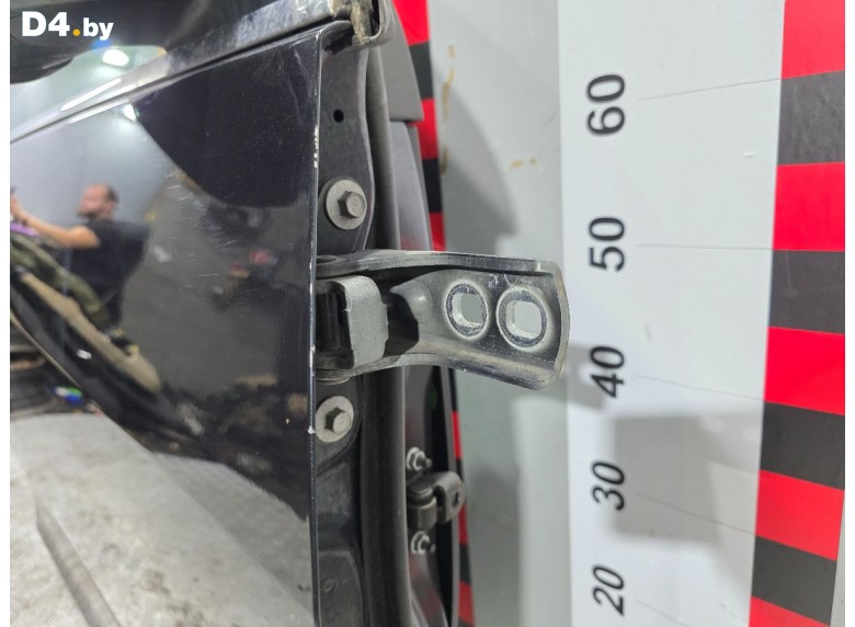 Петля двери передней правой к Chevrolet Malibu undefined г.