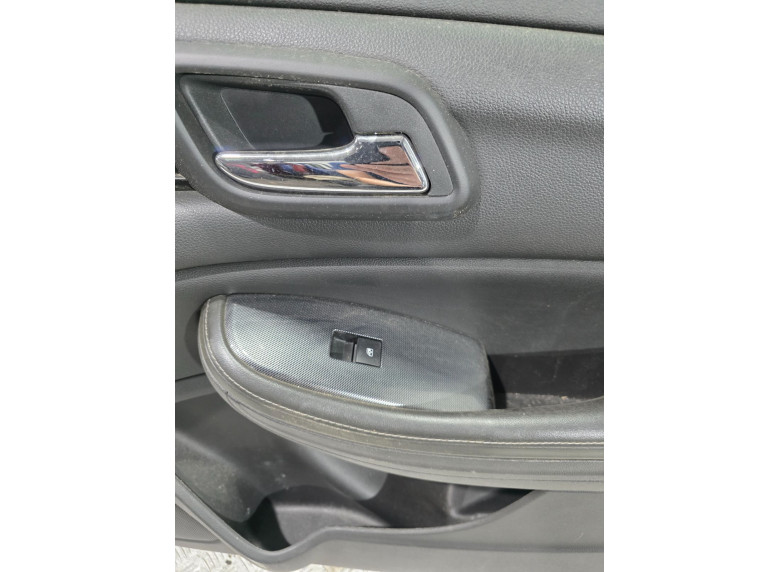 Кнопка стеклоподъемника переднего правого к Chevrolet Malibu, 2012г.