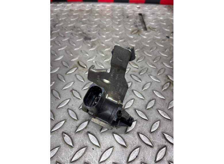 Клапан управления турбиной (актуатор) к Volkswagen Passat, 2010г.