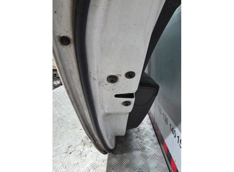 Замок двери задней левой к Skoda Superb, 2010г.