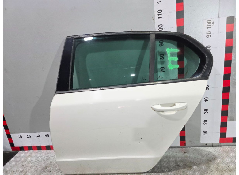 Дверь задняя левая к Skoda Superb, 2010г.