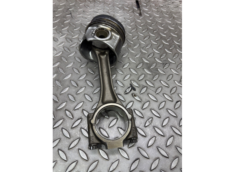 Шатун к Volkswagen Golf, 2013г.