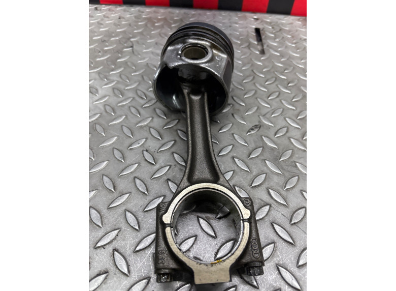 Шатун к Volkswagen Golf, 2013г.