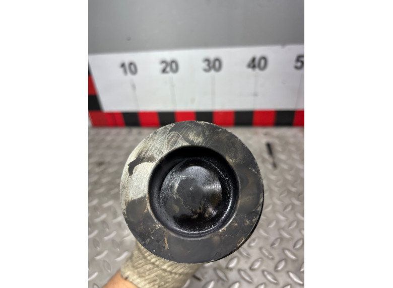 Поршень к Volkswagen Golf, 2013г.