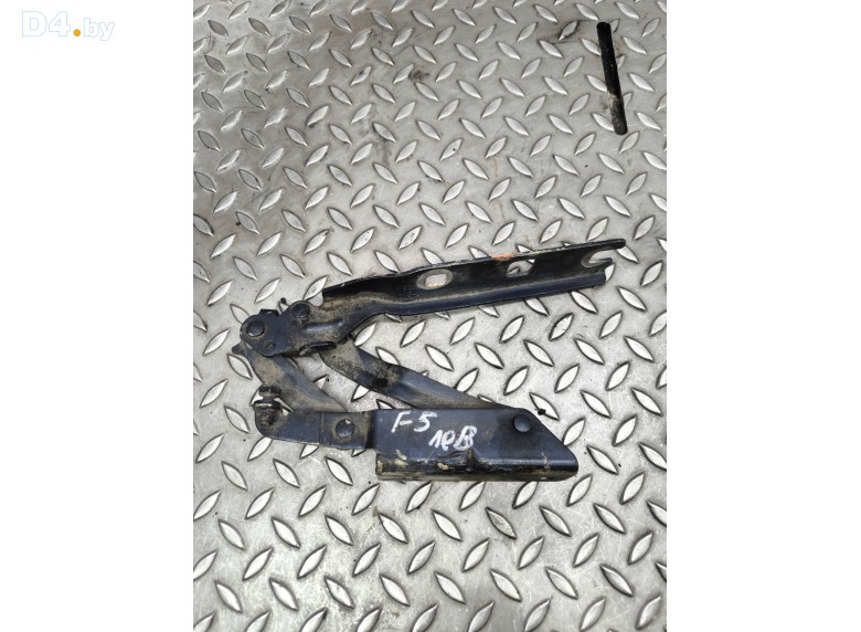 Петля капота левая к Volkswagen Golf undefined г.