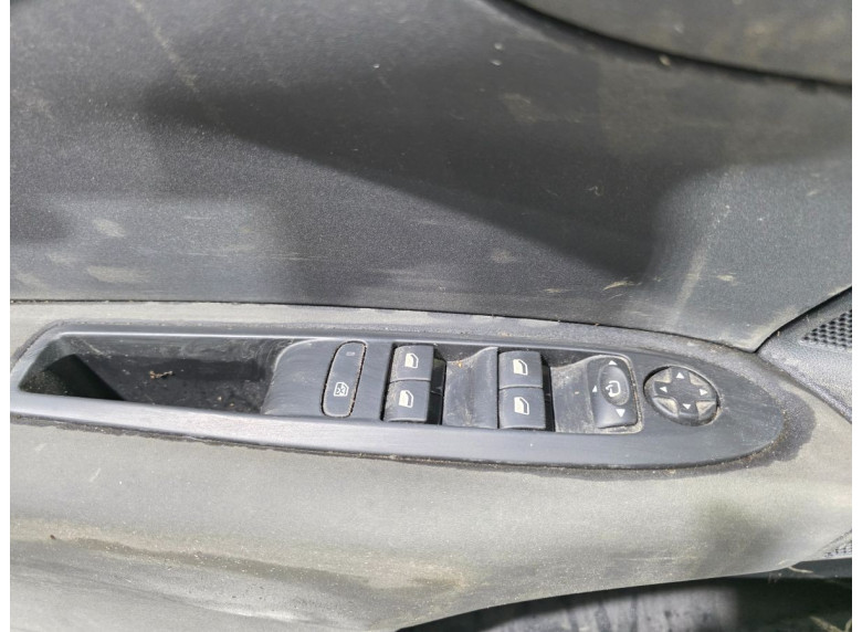 Блок управления стеклоподъемниками к Citroen C4, 2016г.