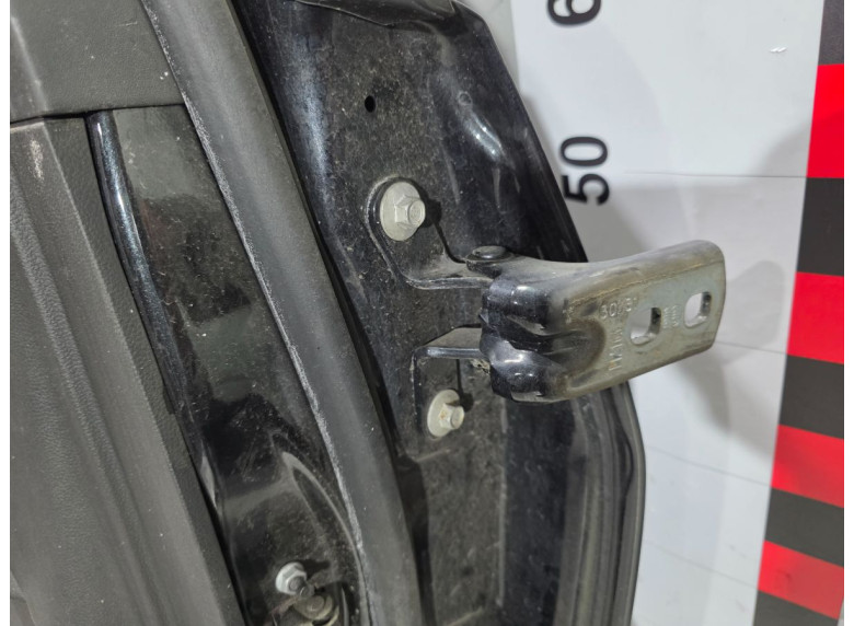 Петля двери передней левой к Chevrolet Malibu, 2012г.