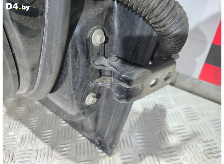 Петля двери передней левой к Chevrolet Malibu undefined г.