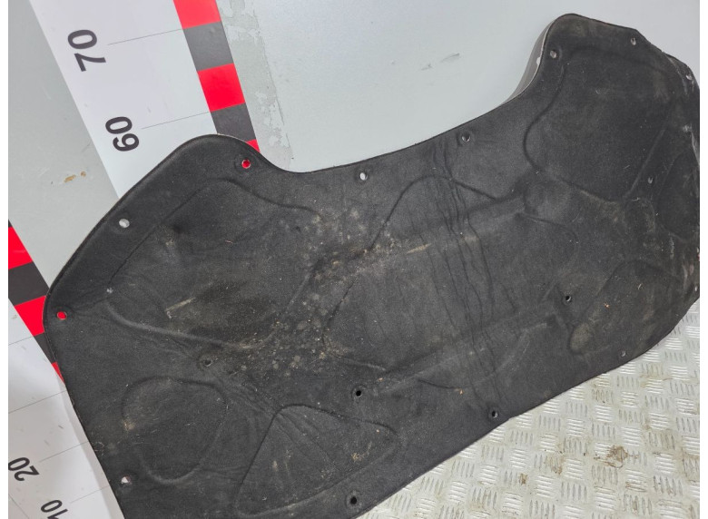 Шумоизоляция капота к Lada Niva Travel, 2023г.