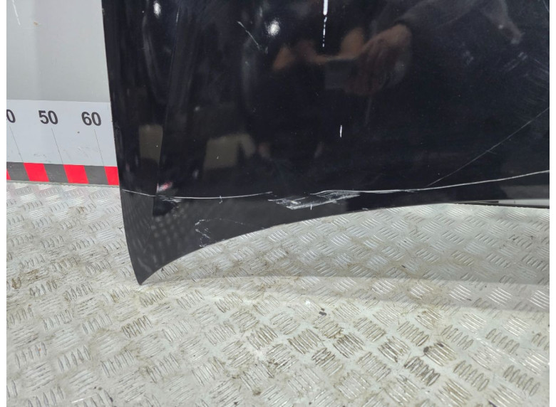 Капот к Volkswagen Golf, 2010г.