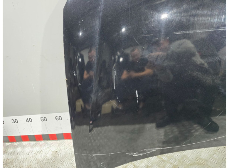 Капот к Volkswagen Golf, 2010г.