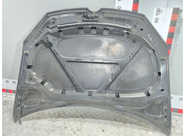 Капот к Volkswagen Golf, 2010г.