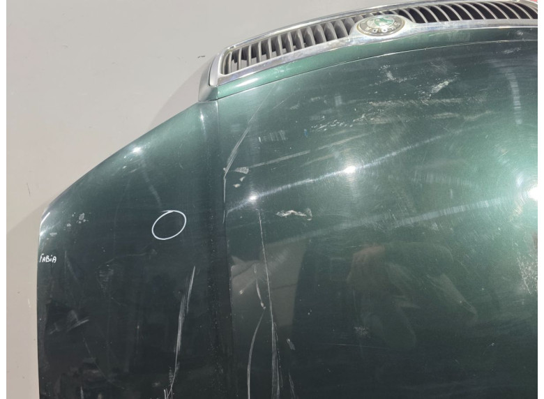 Капот к Skoda Fabia, 2004г.