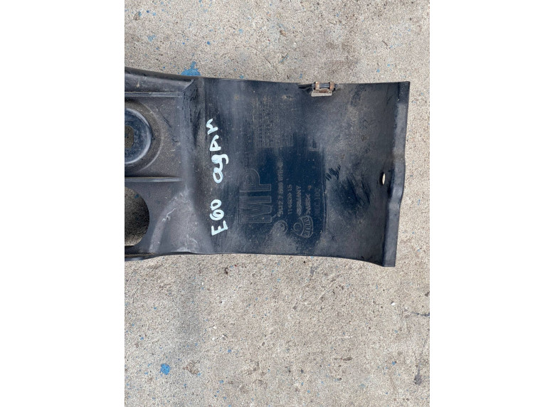 Кронштейн крепления бампера заднего к BMW 5 E60/E61, 2007г.