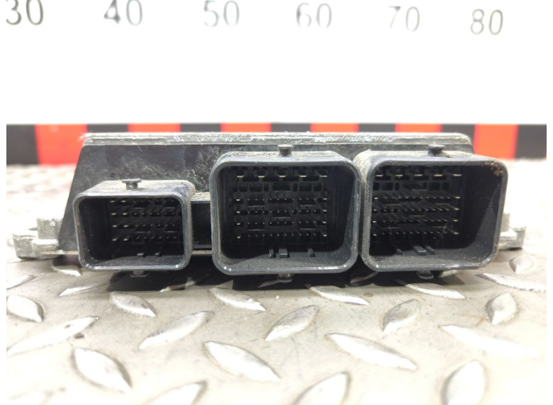 Блок управления двигателем к Citroen C4 Cactus, 2015г.