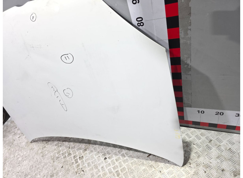 Капот к Volkswagen Golf, 2006г.