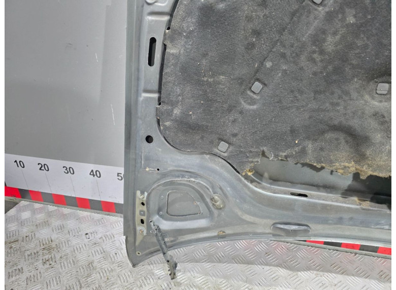 Капот к Volkswagen Golf, 2006г.
