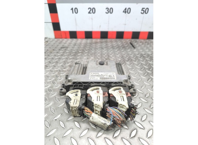 Блок управления двигателем к Блок управления двигателем к Citroen C3Picasso undefined г. C3 Picasso