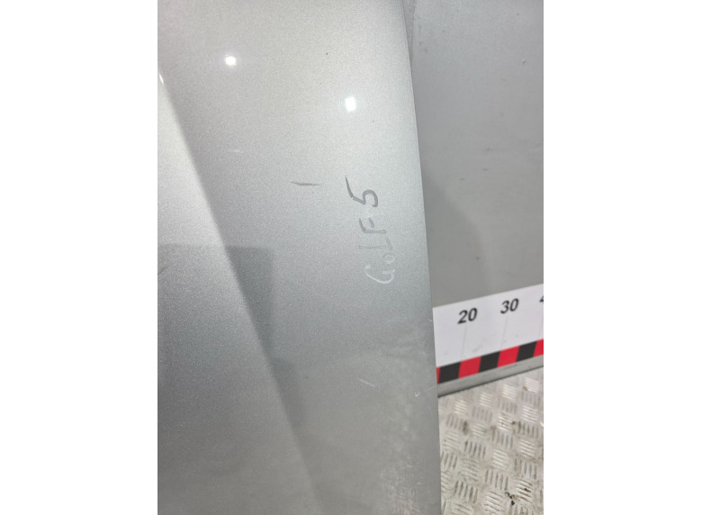 Капот к Volkswagen Golf, 2006г.