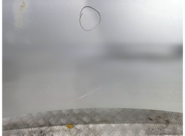 Капот к Volkswagen Golf, 2006г.